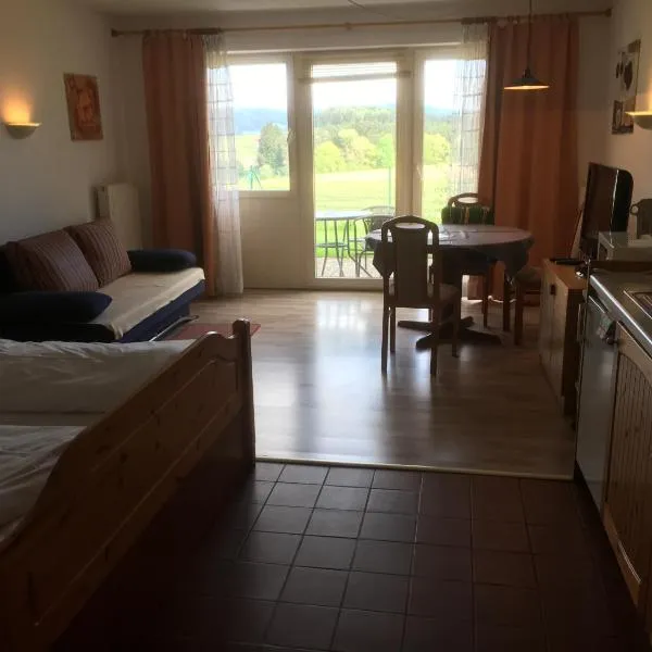Apartmentanlage am Kellerberg, hotel v destinaci Zandt
