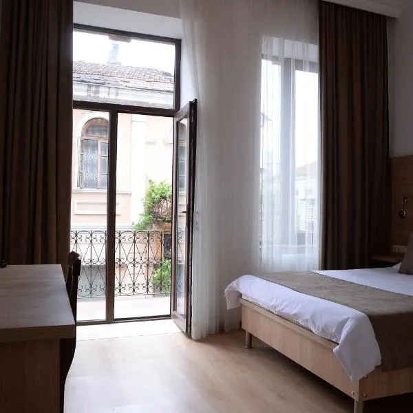 Hotel Varios, hotel en Batumi
