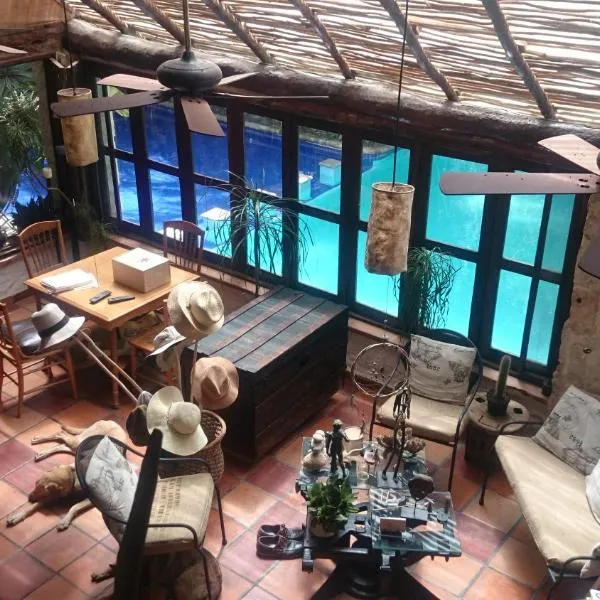 Jungle Lodge CANCUN AEROPUERTO, hotel a Cancún