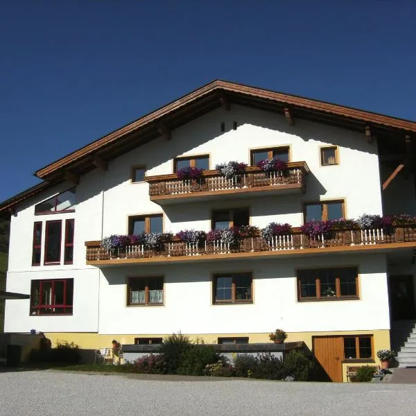 Haus Alpina, hotel in Berwang