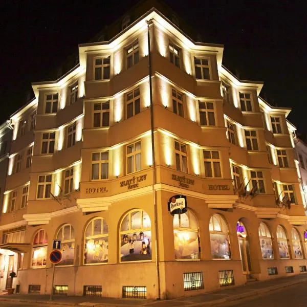 Zlatý Lev Žatec, hotel in Bitozeves