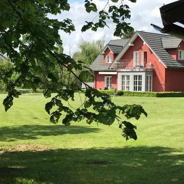 Linden Garden Apartment, hôtel à Mašun