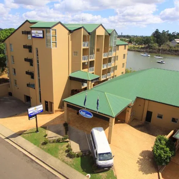 Burnett Riverside Hotel, hotel di Bundaberg