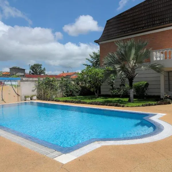 Residence Eburnea, hotel in Abobo Baoulé