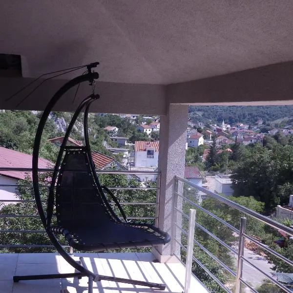 Apartment Tonka, hotel in Zaton
