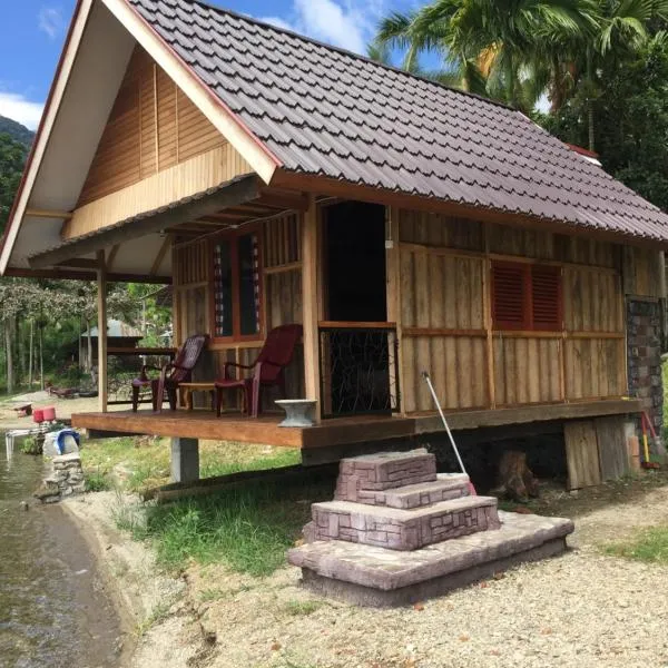 Eka's Bungalows, hotel in Matur