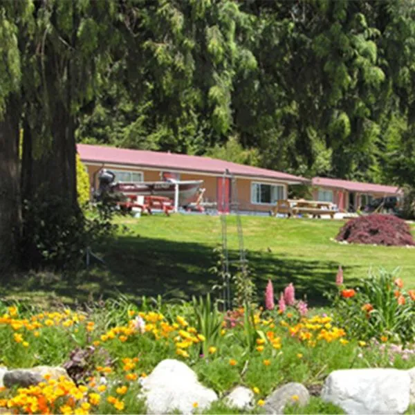 Seaside Villa Motel & RV Park, hotel v destinaci Powell River