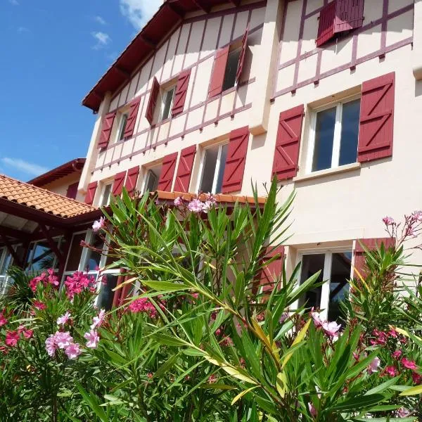Village Vacances La Forêt des Landes, hotel v destinaci Tarnos