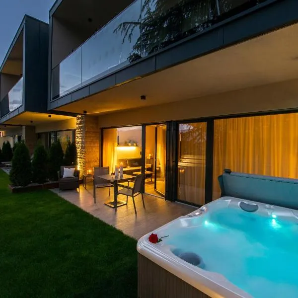 Haus Gregori Modern & Central Stay in Vineyard with Rooftop & Served Breakfast, hotel in Caldaro
