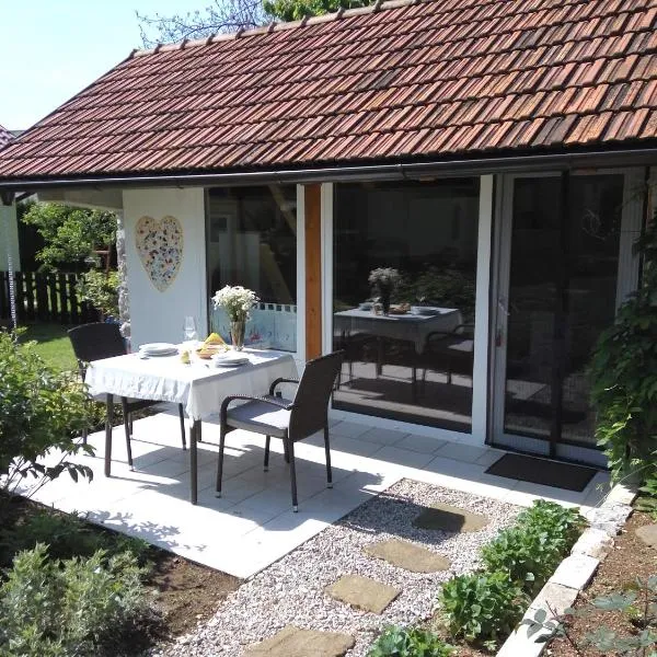 Tiny house with a big heart, hotel en Postojna