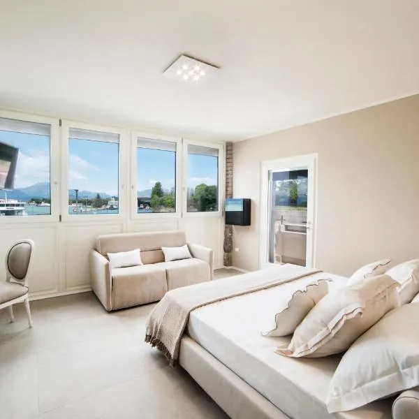 Riviera Carducci Rooms, hotel v destinaci Peschiera del Garda
