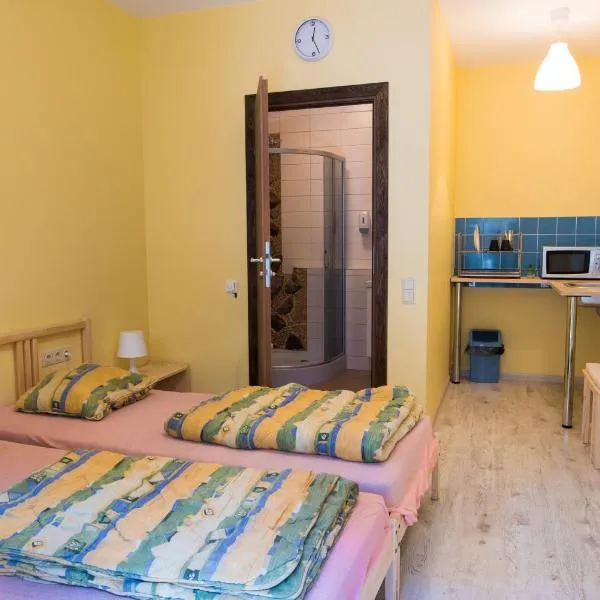 Fortuna Hostel, hotel em Motiejiškės