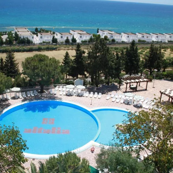 Hotel Villaggio Club Altalia, hotel in Brancaleone Marina