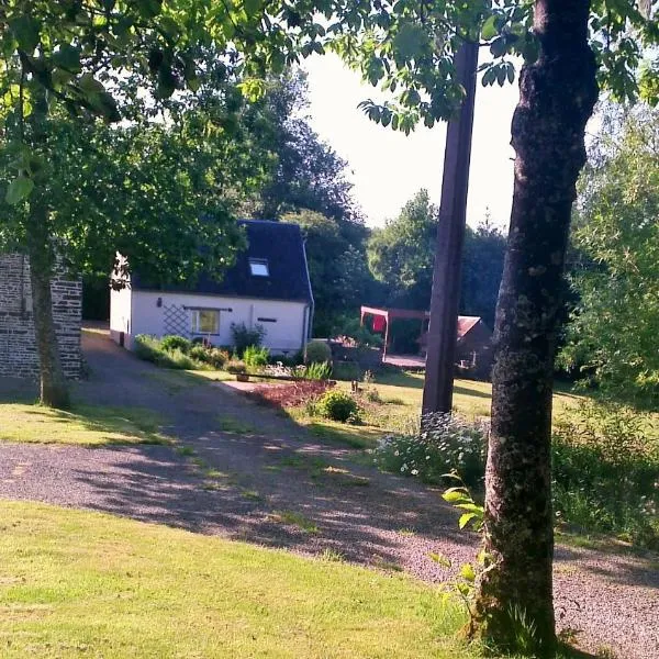 La Petite Maison, hotel in Saint-Martin-de-Chaulieu