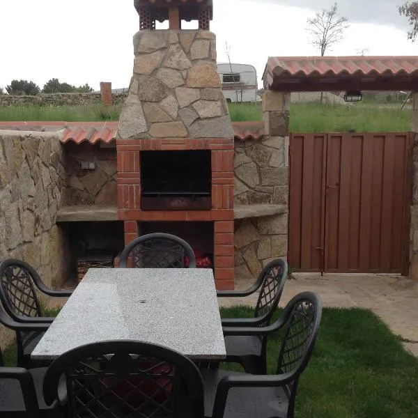 Casa Rural La Vega De Gredos, hotel a San Martín de la Vega del Alberche