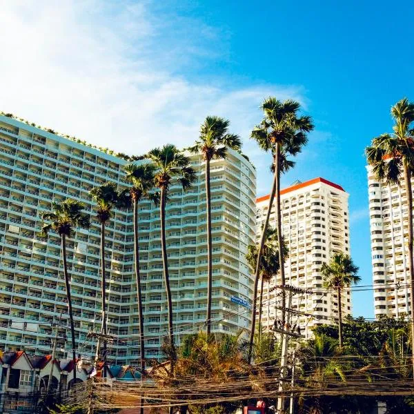 Viewtalay Beachfront by ND, hotel v destinácii Pattaya South