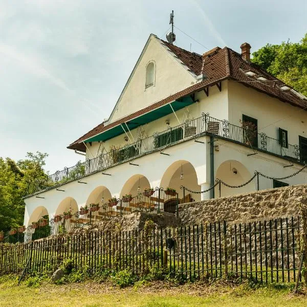Villa Kabala, hotel en Szigliget