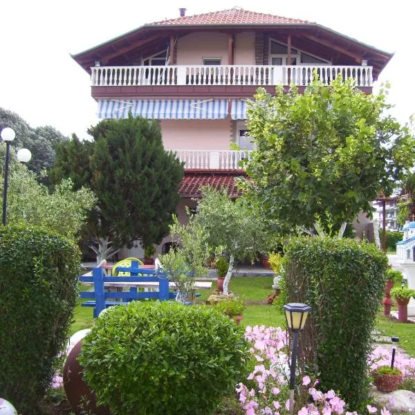 Verginia Studios, hotell i Korinós