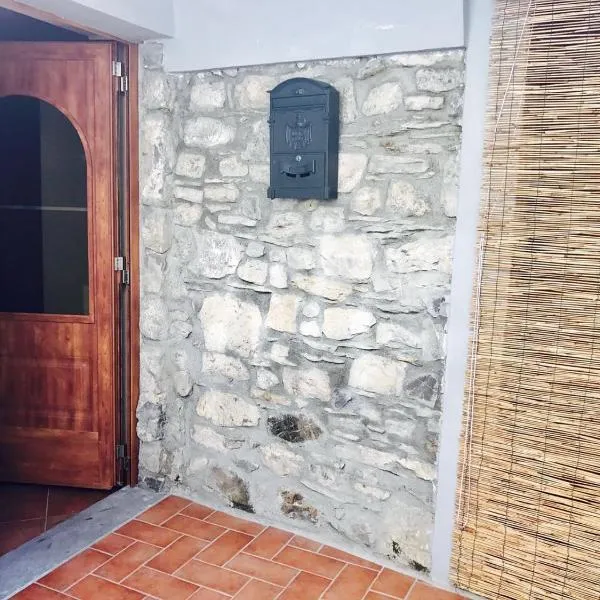 Appartamento Armonia, hotel Podenzanában