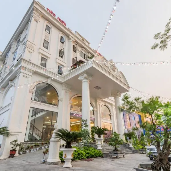 Tan An Palace, hotel en Tiện Hội