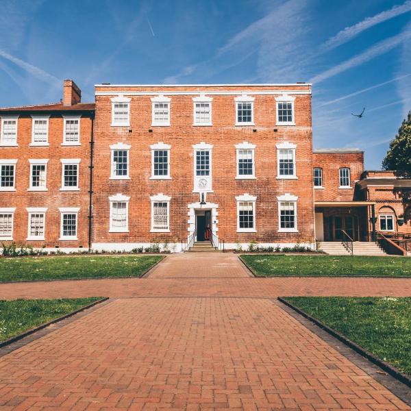 תמונה של מלון  Birchover Bridgford Hall