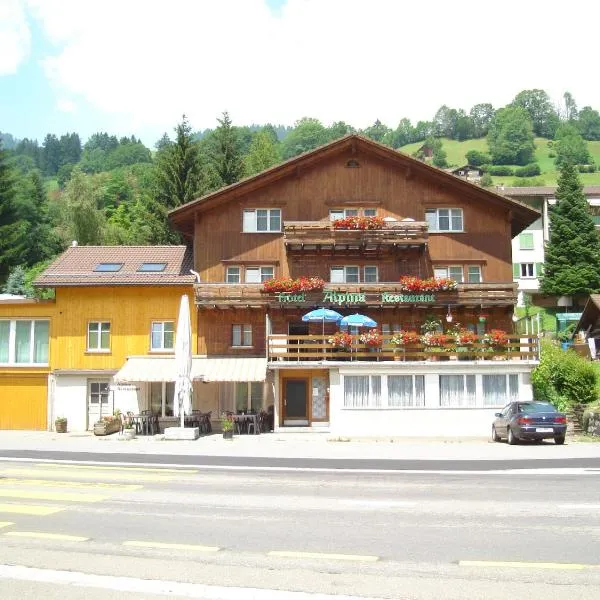 Hotel Alpina, hotel in Nesslau