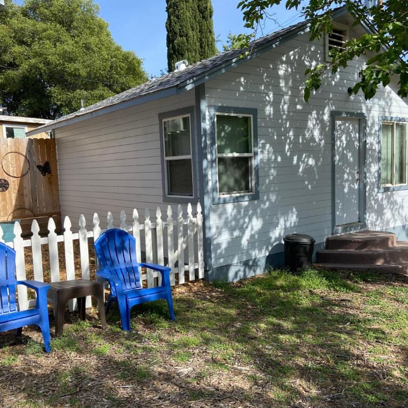 Clearlake Cabins & Boat Parking