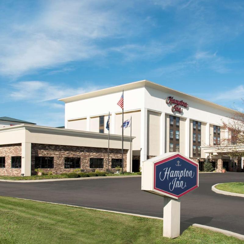 Hampton Inn Columbus/Taylorsville