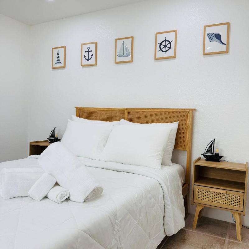 Private, cozy, beach guest-suite C