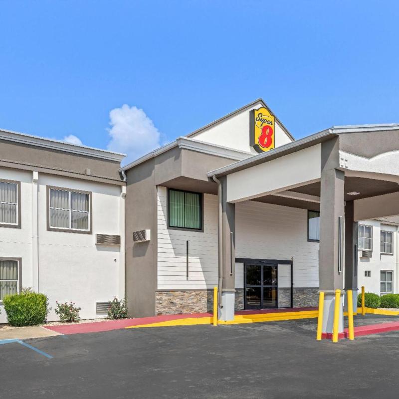 Super 8 by Wyndham Athens
