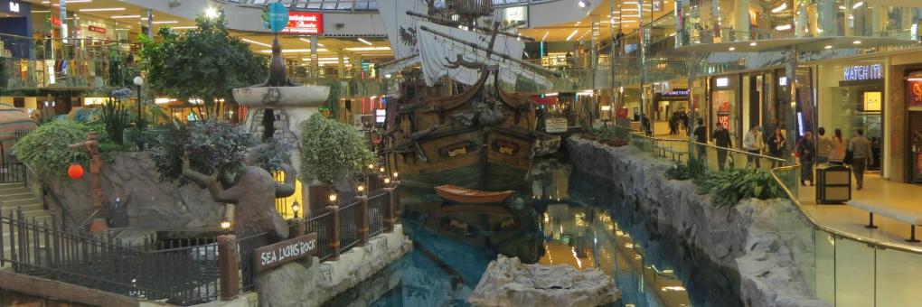 The 10 best hotels near West Edmonton Mall in Edmonton, Canada