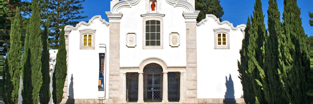 Los 10 mejores hoteles cerca de: Convento dos Capuchos (convento de los  Capuchinos), Costa da Caparica, Portugal