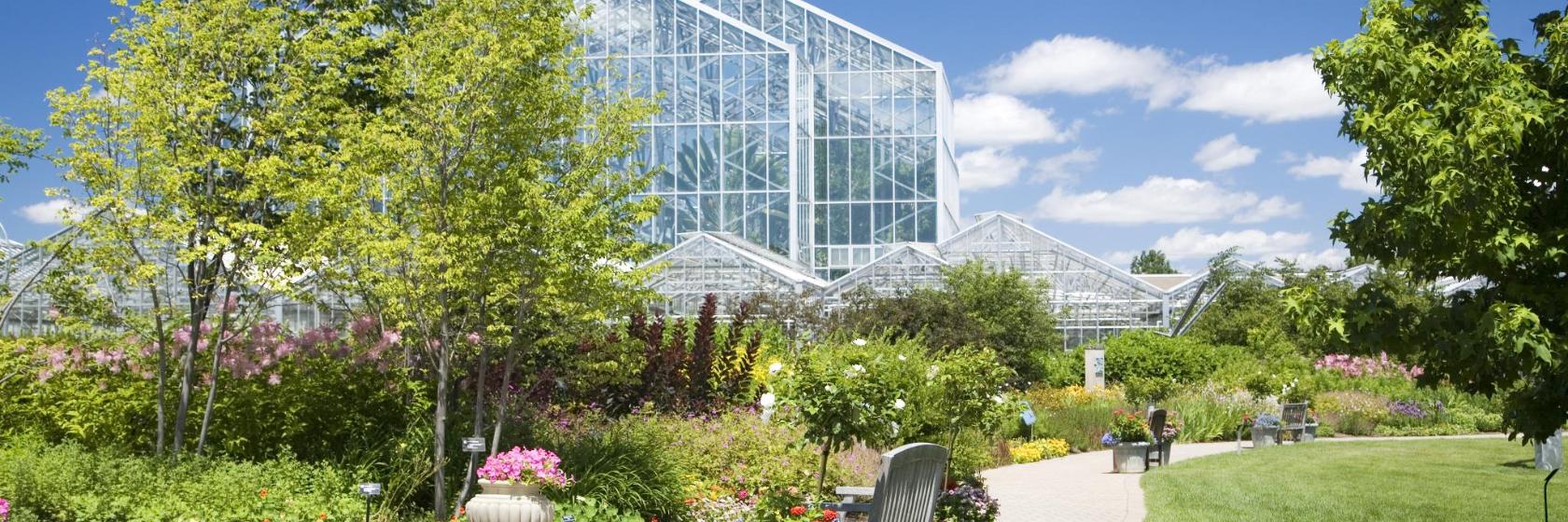 The 10 best hotels near Frederik Meijer Gardens in Grand Rapids, United