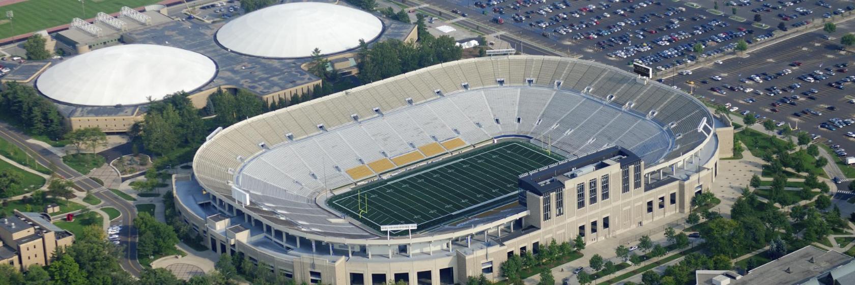 ノートルダム スタジアム アメリカ サウスベンド 近くの人気ホテル10軒