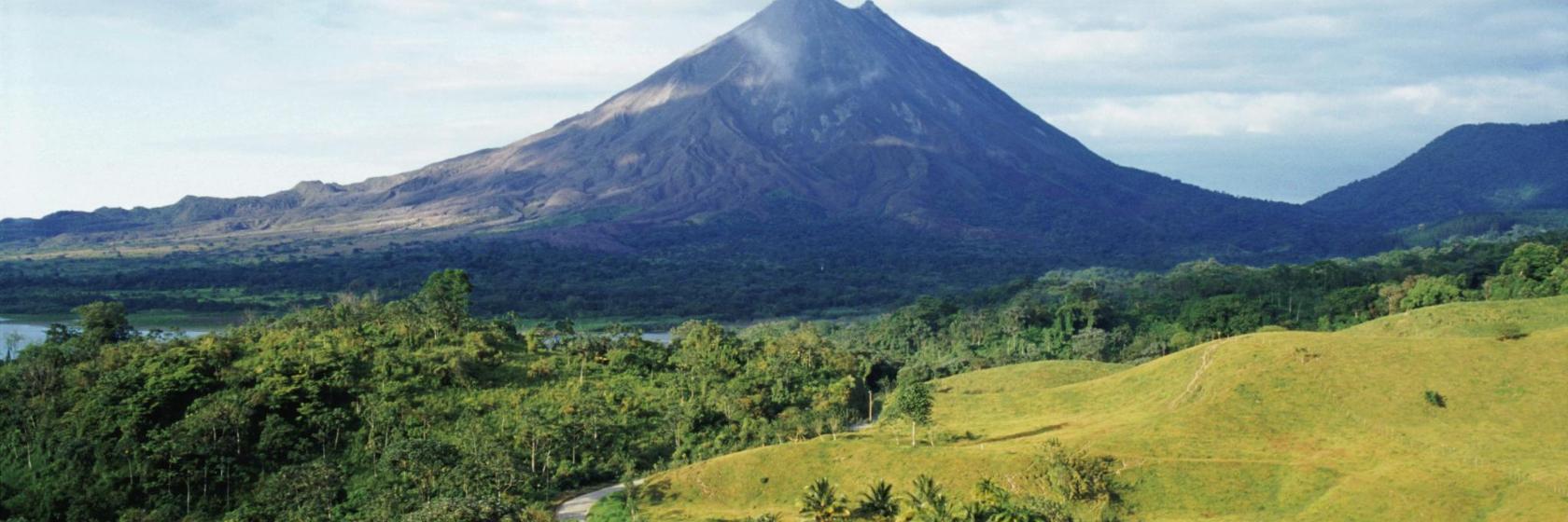 アレナル火山国立公園 コスタリカ エル カスティーロ デ ラ フォルトゥナ 近くの人気ホテル10軒 アレナル火山国立公園 コスタリカ エル カスティーロ デ ラ フォルトゥナ 近くの人気ホテル10軒