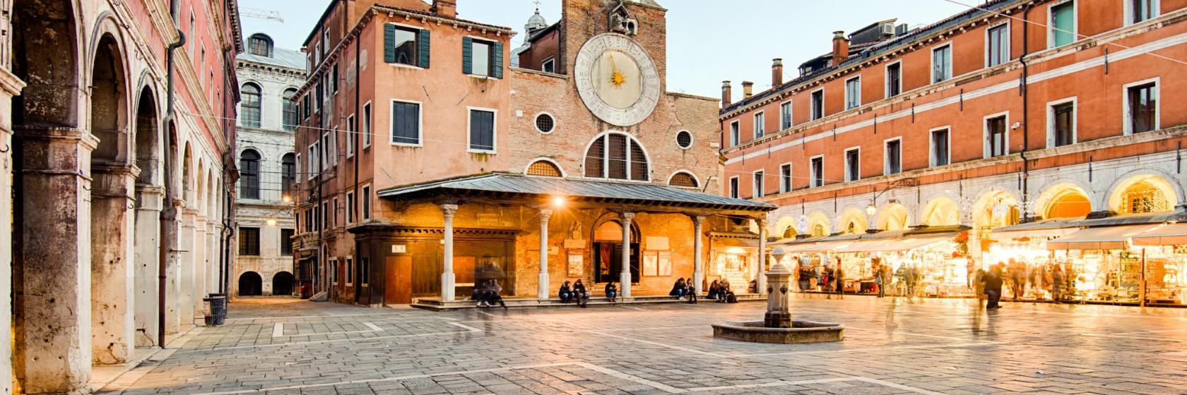 The 10 best hotels near San Polo in Venice, Italy