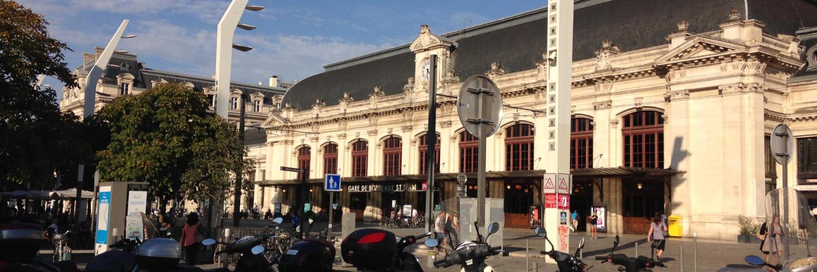 The 10 best hotels close to Bordeaux Saint-Jean Train Station in Bordeaux,  France