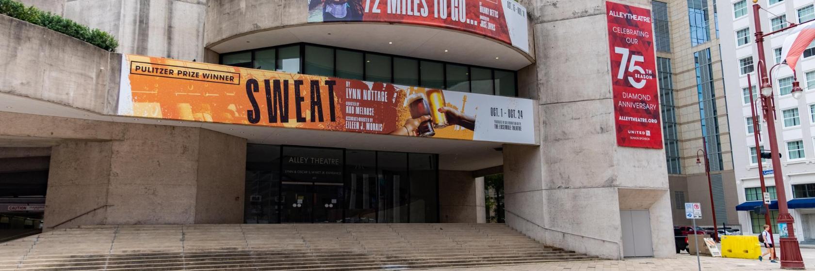 The 10 best hotels near Alley Theater in Houston, United States of America