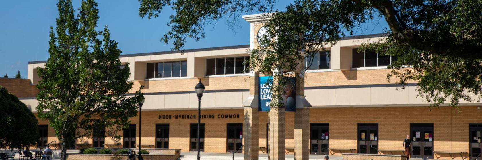 The 10 best hotels near Bob Jones University Museum Gallery in