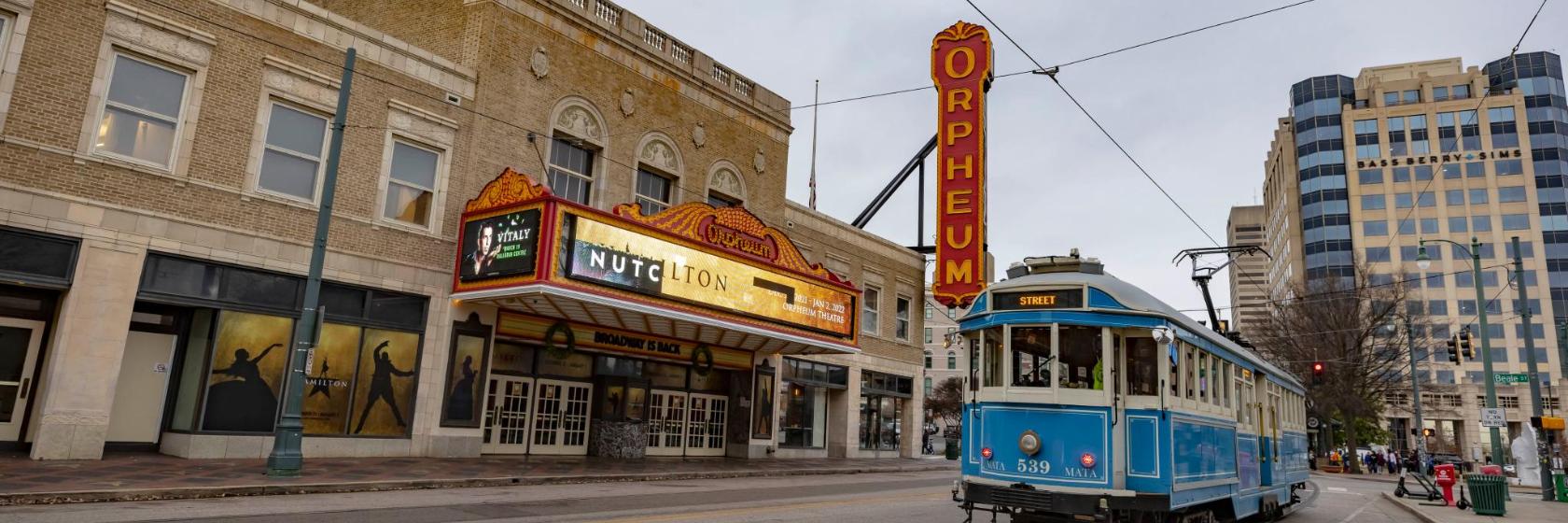 The 10 best hotels near Orpheum Theater in Memphis, United States of