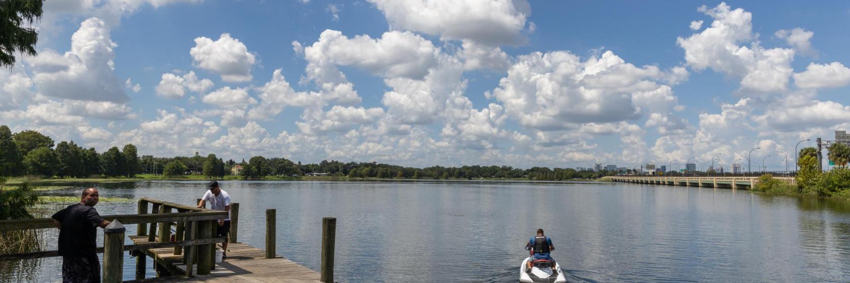 The 10 best hotels near Lake Underhill Park in Orlando, United States