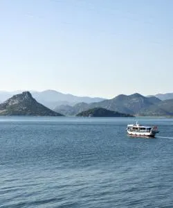 İşkodra şehrindeki en çok ziyaret edilen simge yapılardan biri. 