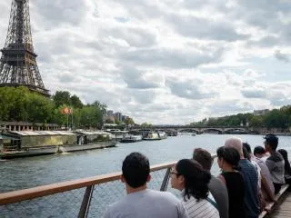 tour moda parigi