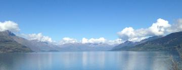 Hotels near Lake Wakatipu