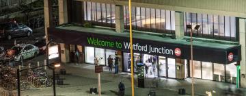 Watford Junction – hotely v okolí