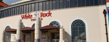 Hoteles cerca de Teatro White Rock