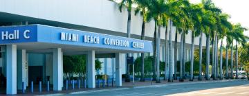 Konferencijų centras „Miami Beach“: viešbučiai netoliese