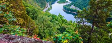 Hotel berdekatan dengan Taman Rekreasi Negara Delaware Water Gap