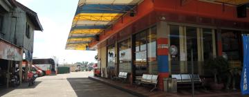 Mekong Express Bus Station: готелі поблизу