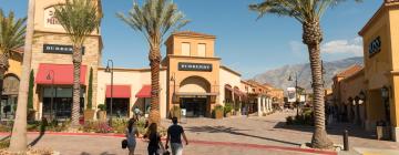 Desert Hills Premium Outlets: hotel